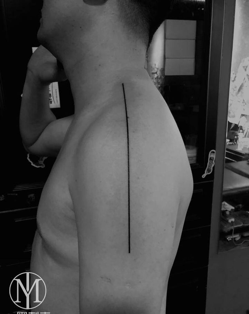 扎直线，我是认真的纹身图片_肩部几何纹身图案