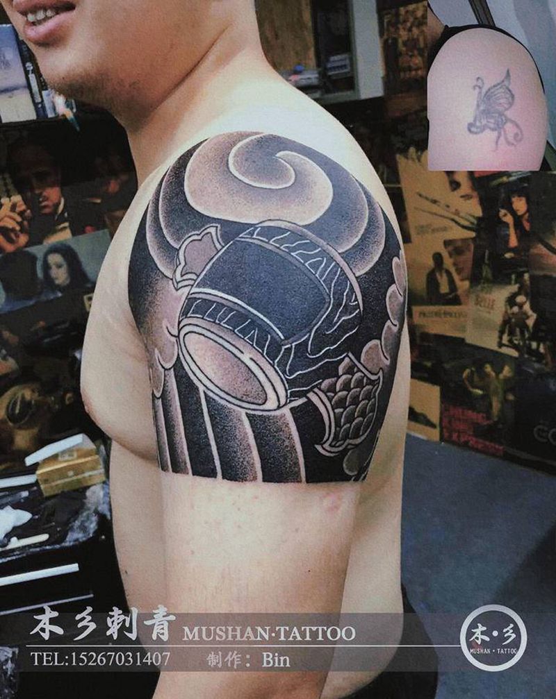 日式三分臂（遮盖圆5）纹身图片_手臂点刺老传统纹身图案