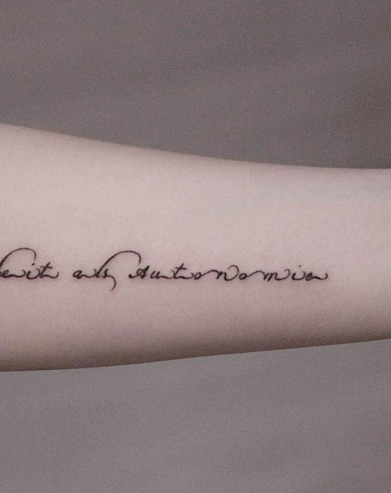 字母纹身图片_手臂纹身图案