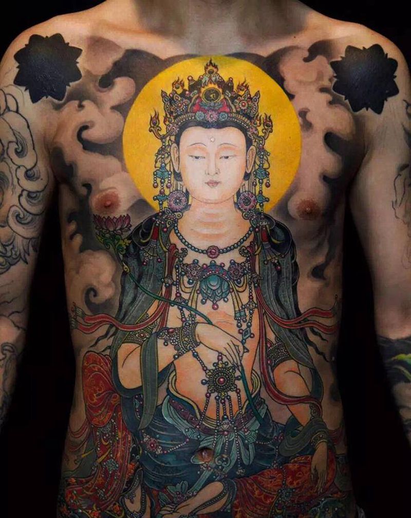 普贤菩萨纹身图片_胸部新传统菩萨纹身图案