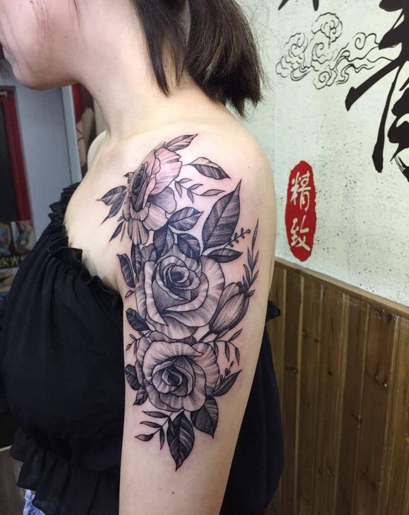 肩花纹身图片_手臂新传统纹身图案