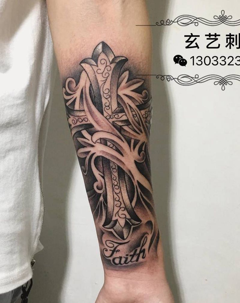 十字架纹身图片_手臂纹身图案