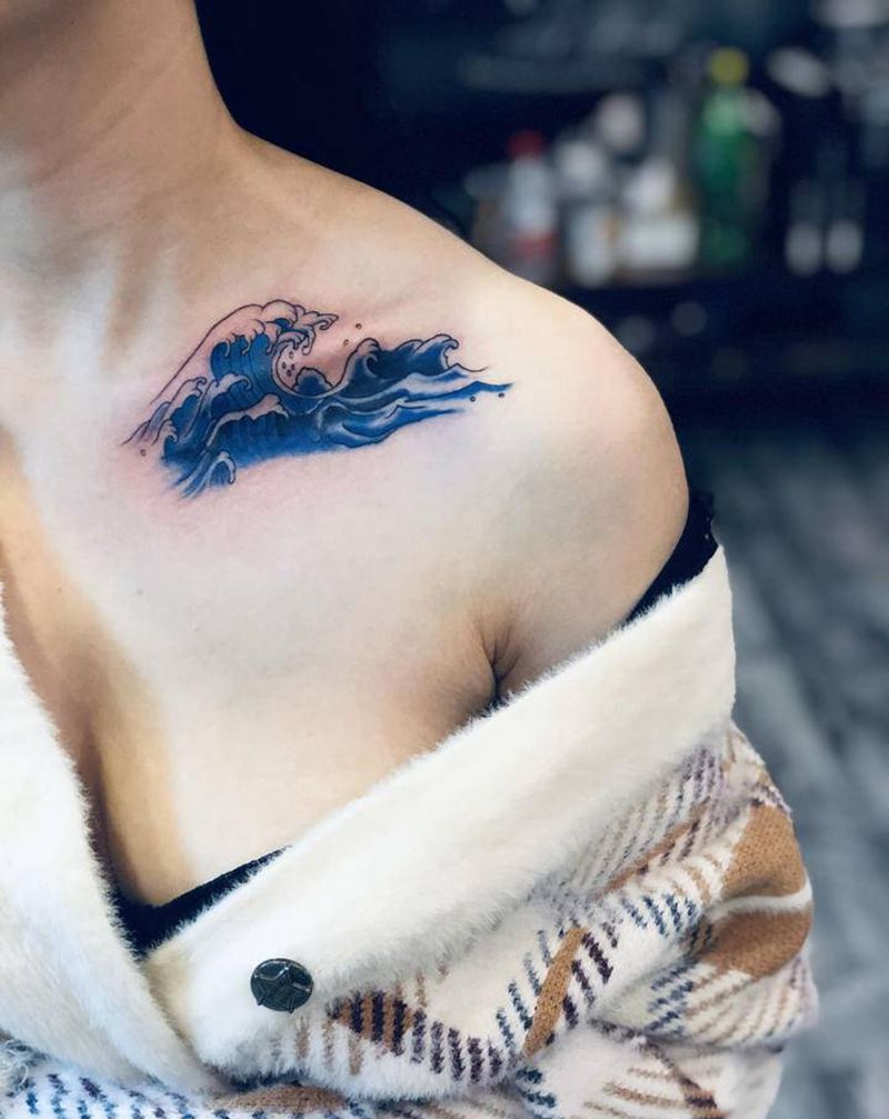 遮盖纹身图片_胸部纹身图案