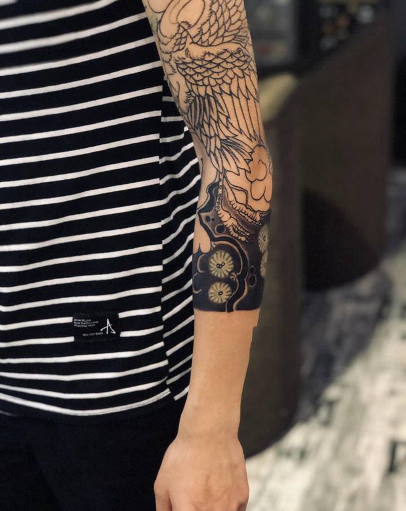 传统七分  鹤未完纹身图片_手臂纹身图案