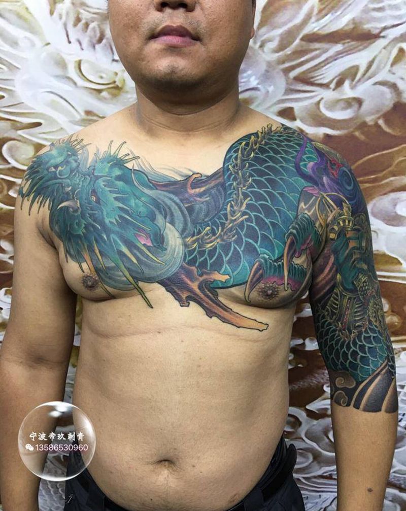 遮盖过肩龙纹身图片_胸部新传统纹身图案
