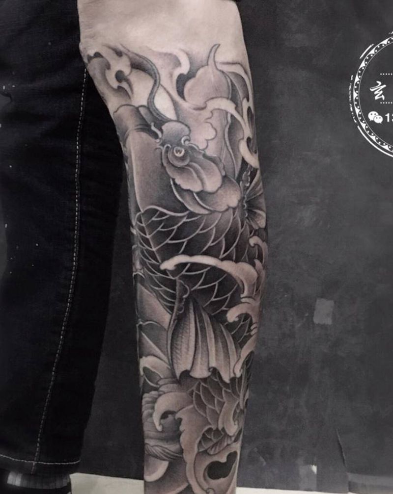 传统小腿纹身图片_腿部纹身图案