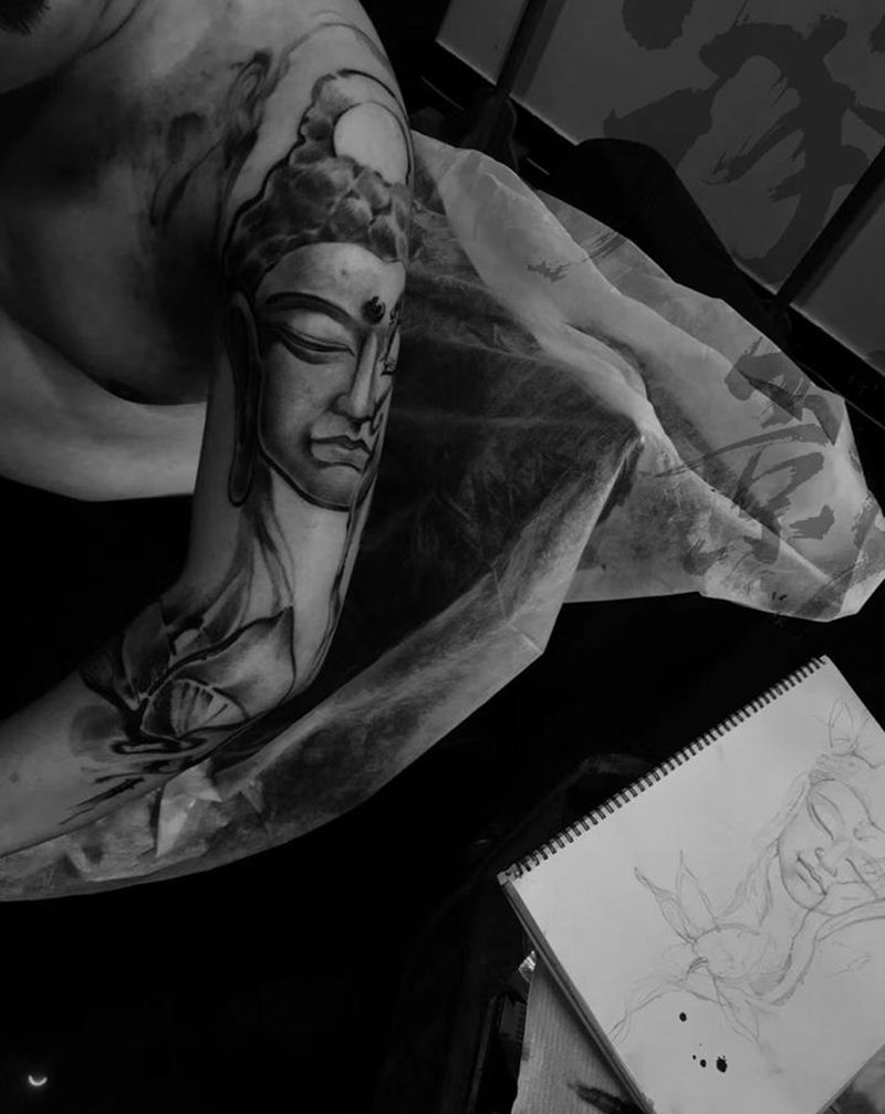 佛像·莲花纹身图片_手臂手部水彩水墨纹身图案