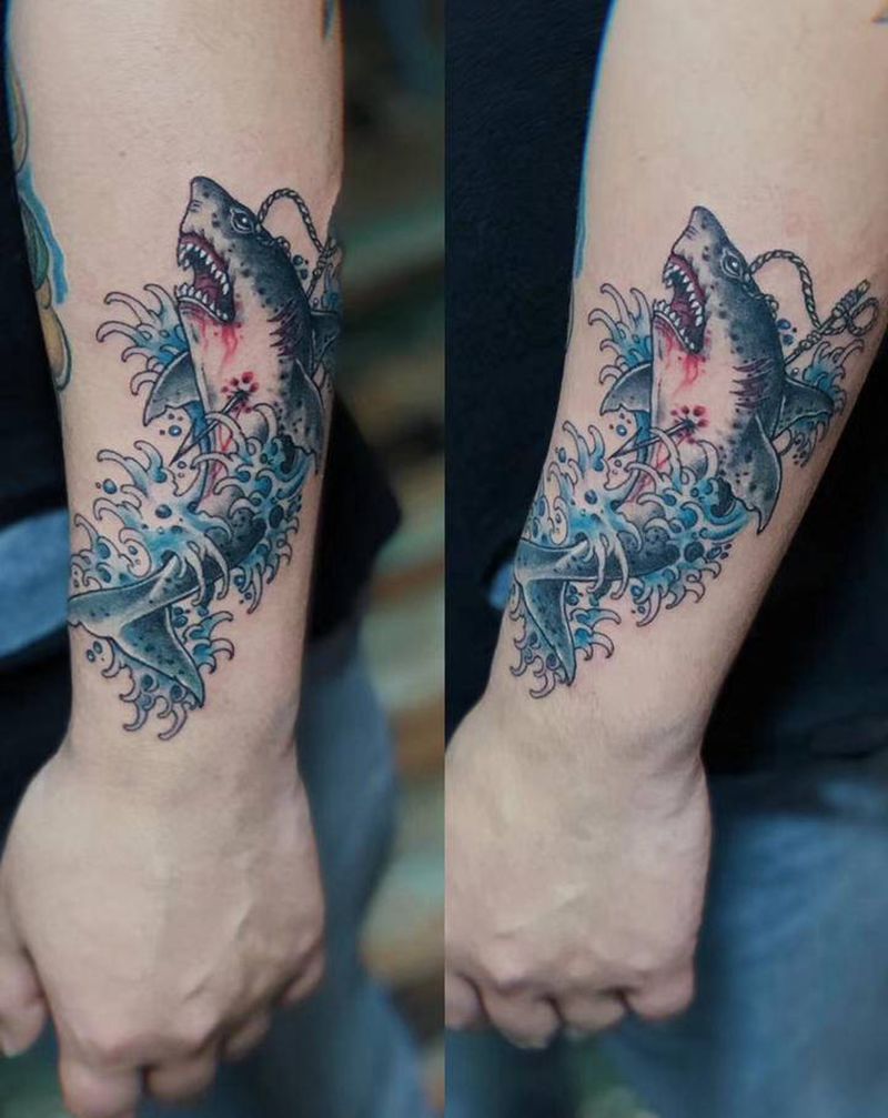 鲨鱼纹身图片_Old School新传统纹身图案