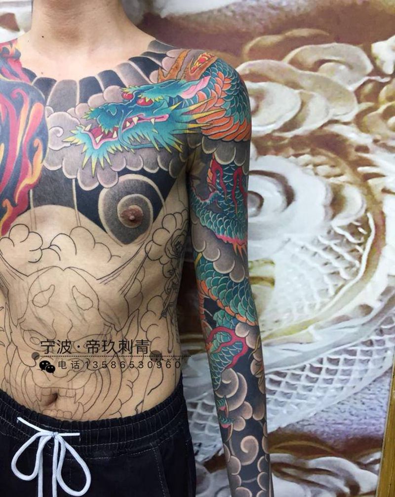 日式花臂纹身图片_手臂老传统纹身图案