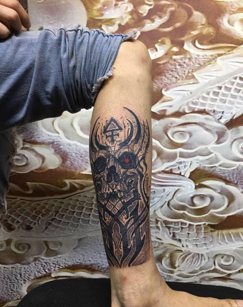 骷髅纹身图片_腿部新传统纹身图案