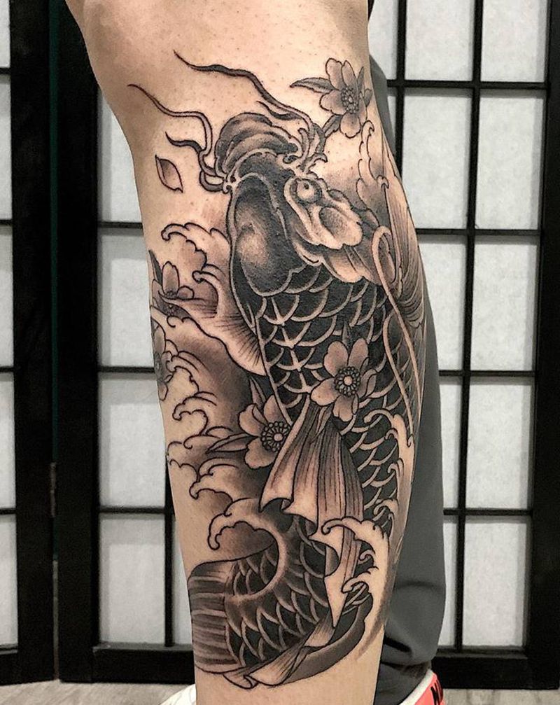 传统锦鲤纹身图片_腿部老传统纹身图案