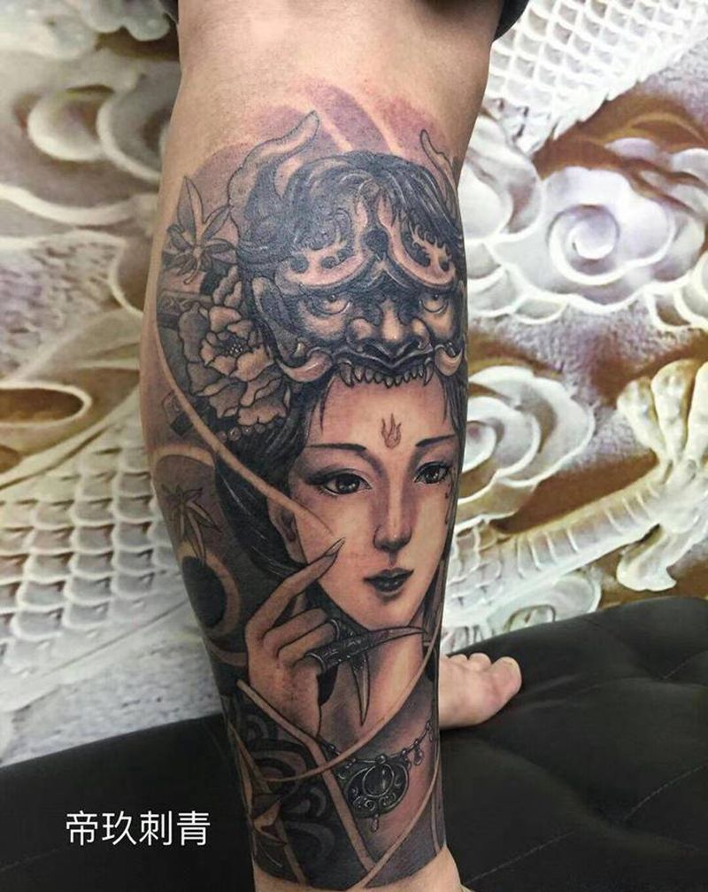 小腿艺妓纹身图片_脚部新传统纹身图案