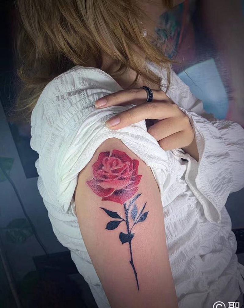 玫瑰花纹身纹身图片_手臂水彩New School玫瑰花纹身图案