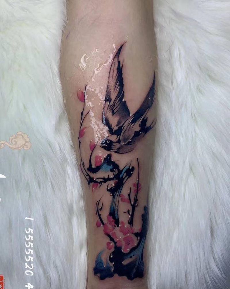 泼墨 燕纹身纹身图片_手臂水墨水彩燕子纹身图案