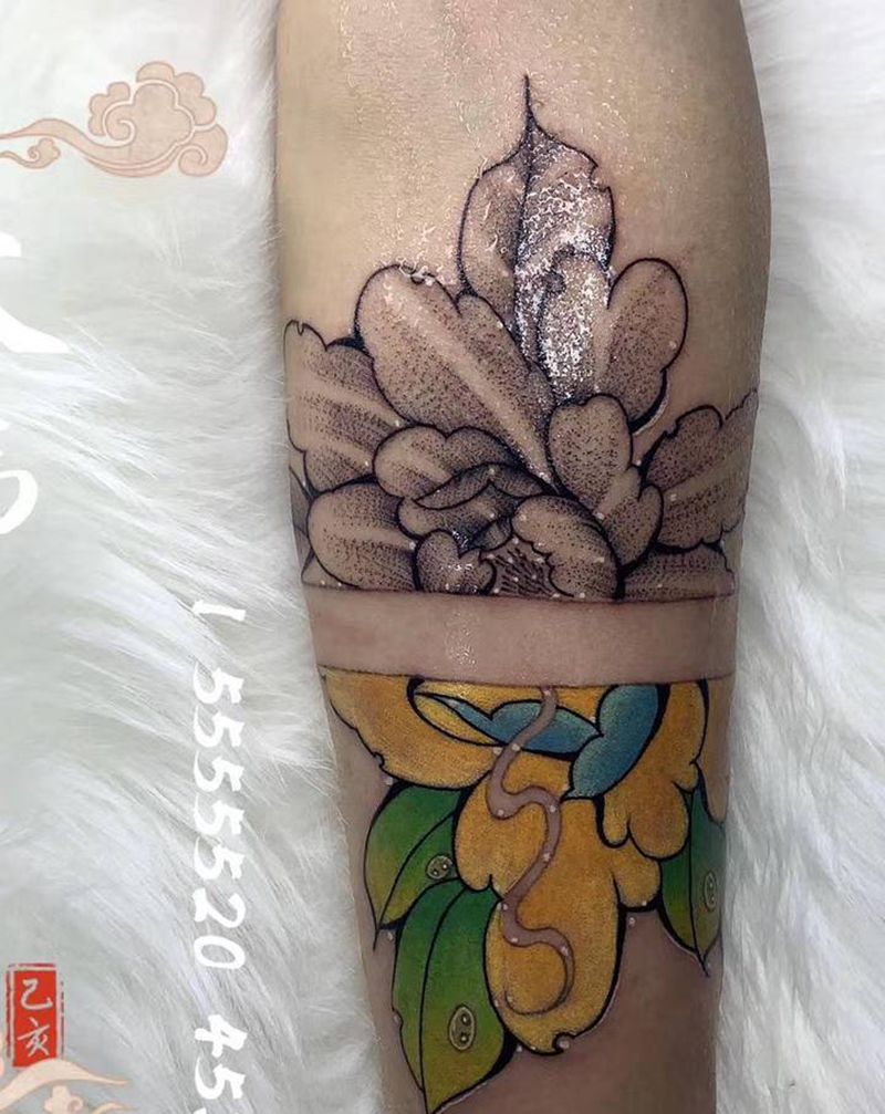 双生纹身图片_手臂点刺水墨花纹身图案