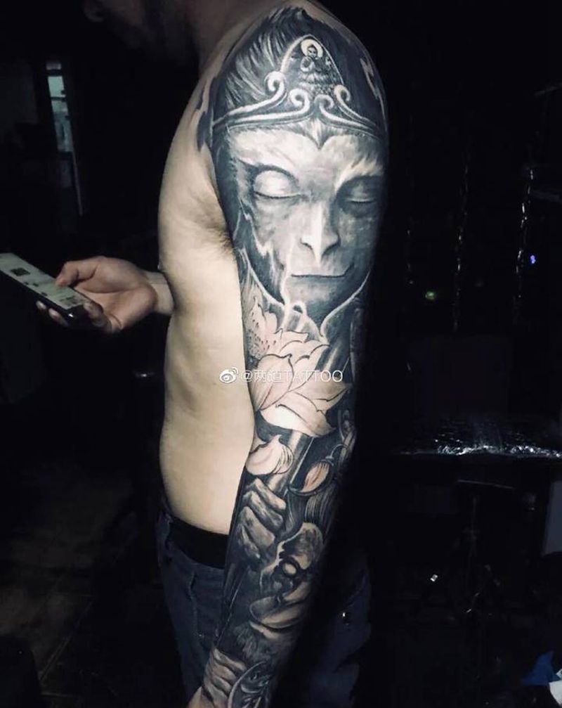 花臂纹身，孙悟空纹身图片_肩部手臂新传统纹身图案