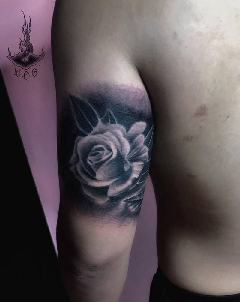 玫瑰纹身图片_手部纹身图案