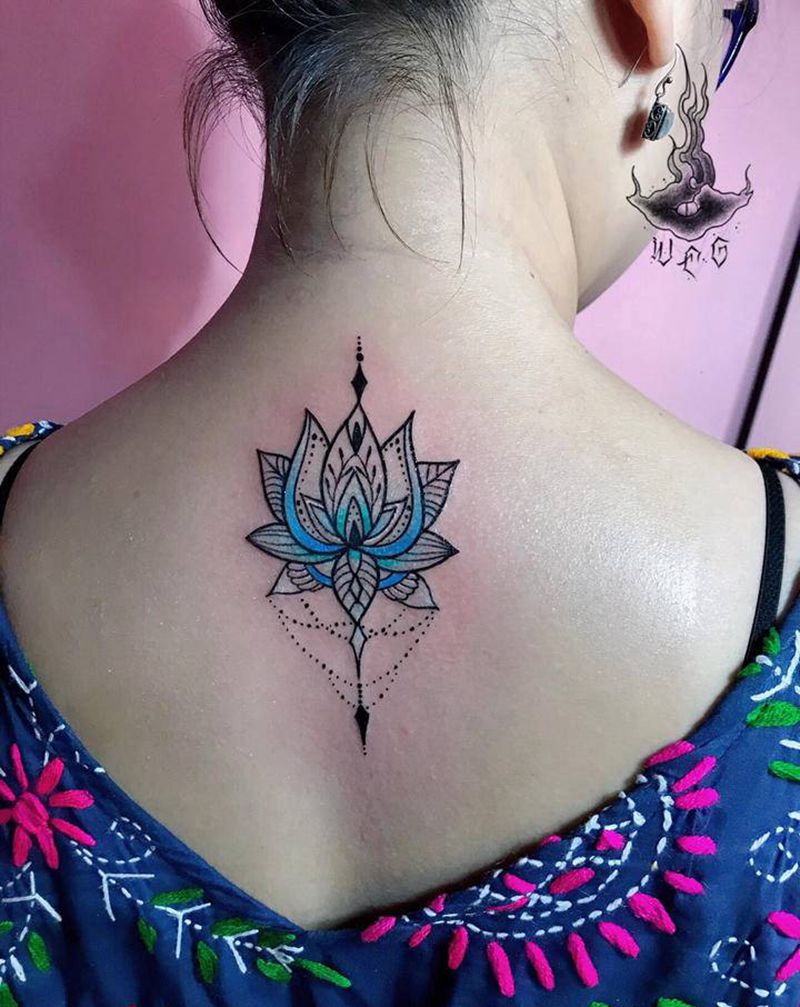 樊花纹身图片_背部纹身图案