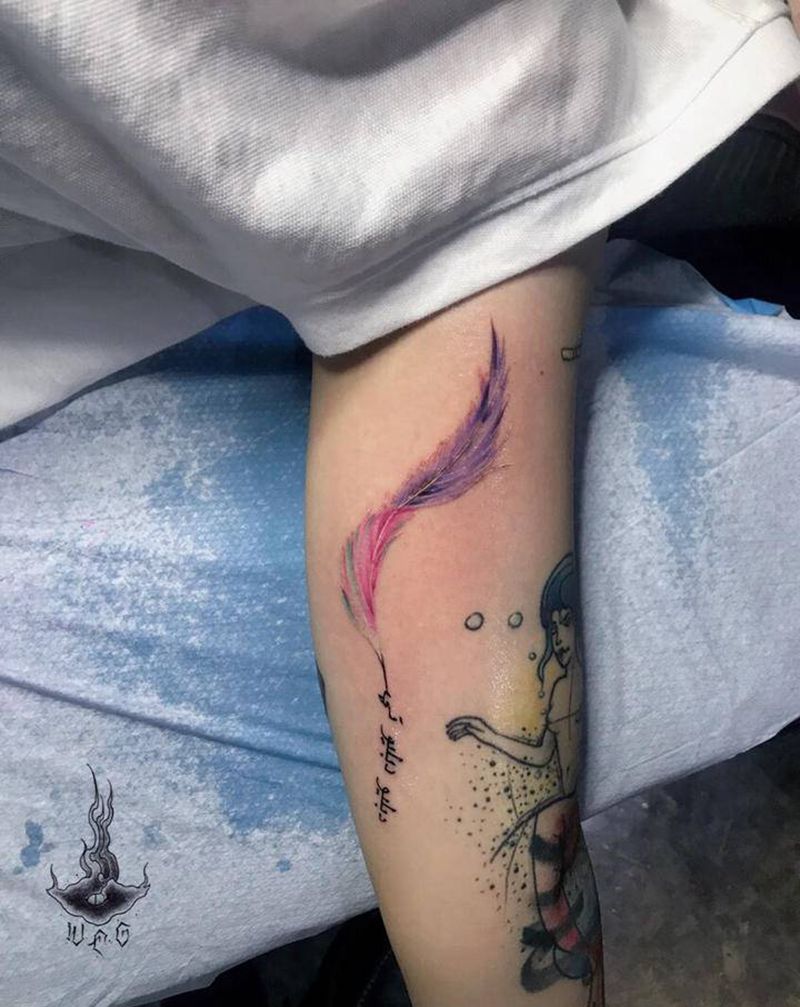 羽毛纹身图片_手臂纹身图案