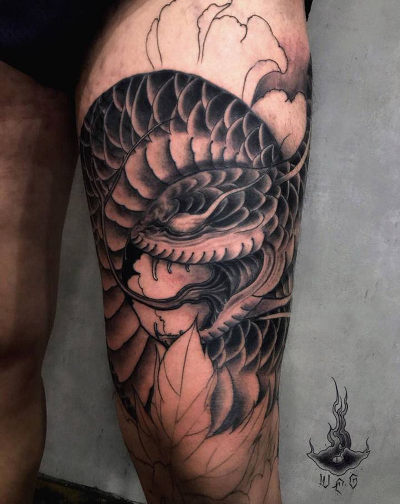 小蛇蛇，未完成纹身图片_腿部纹身图案