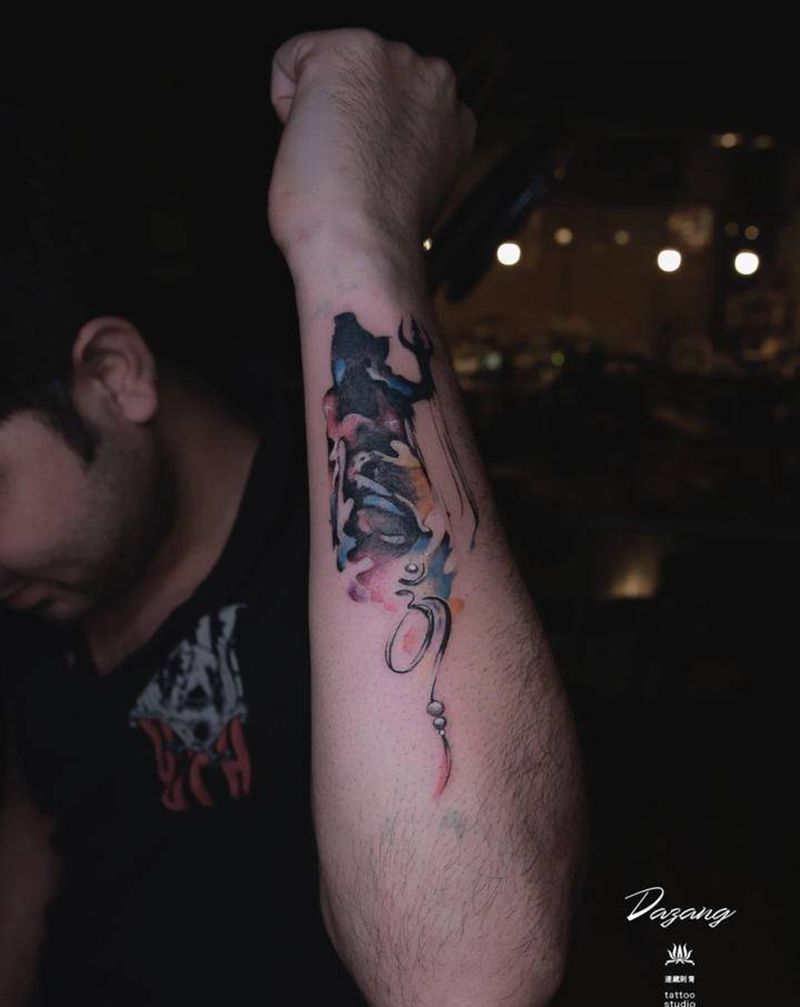 湿婆纹身图片_手臂水墨水彩纹身图案