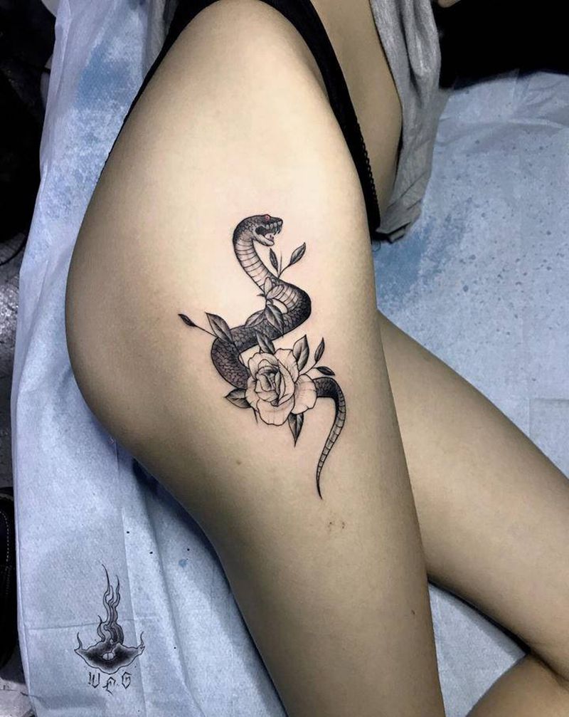 蛇纹身图片_腿部纹身图案