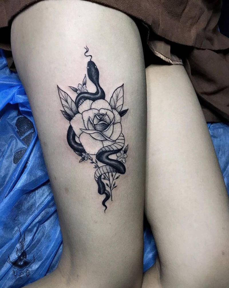 花纹身图片_腿部纹身图案