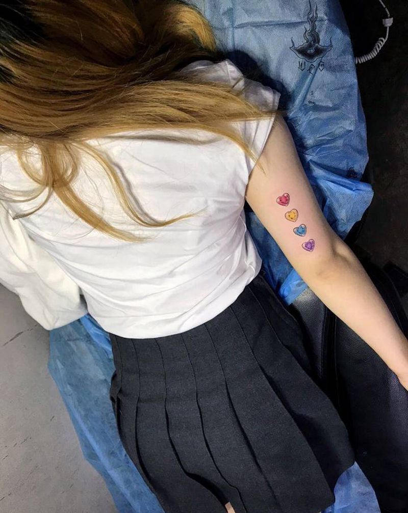 小爱心纹身图片_手部纹身图案