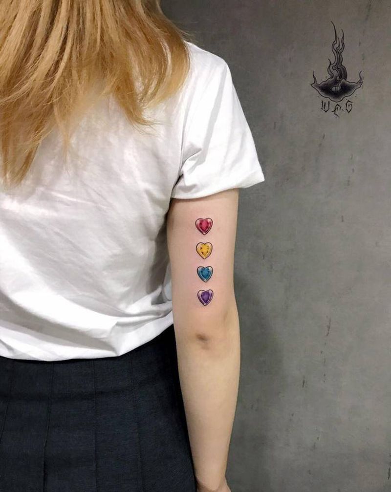小爱心纹身图片_手部纹身图案