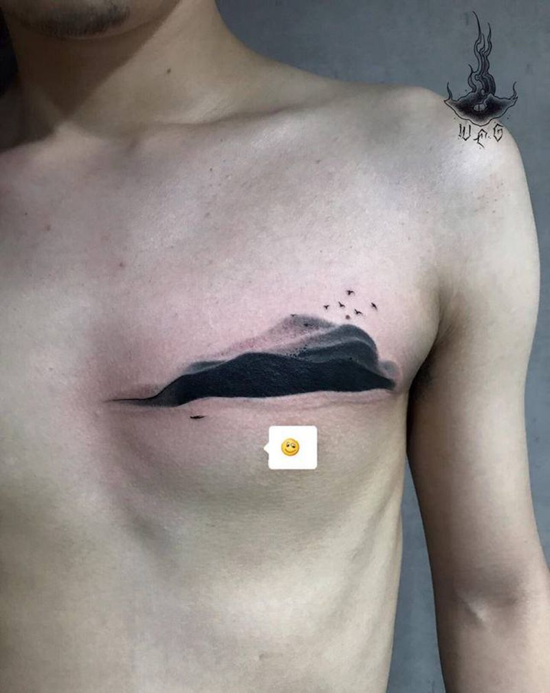 水墨遮盖纹身图片_胸部纹身图案