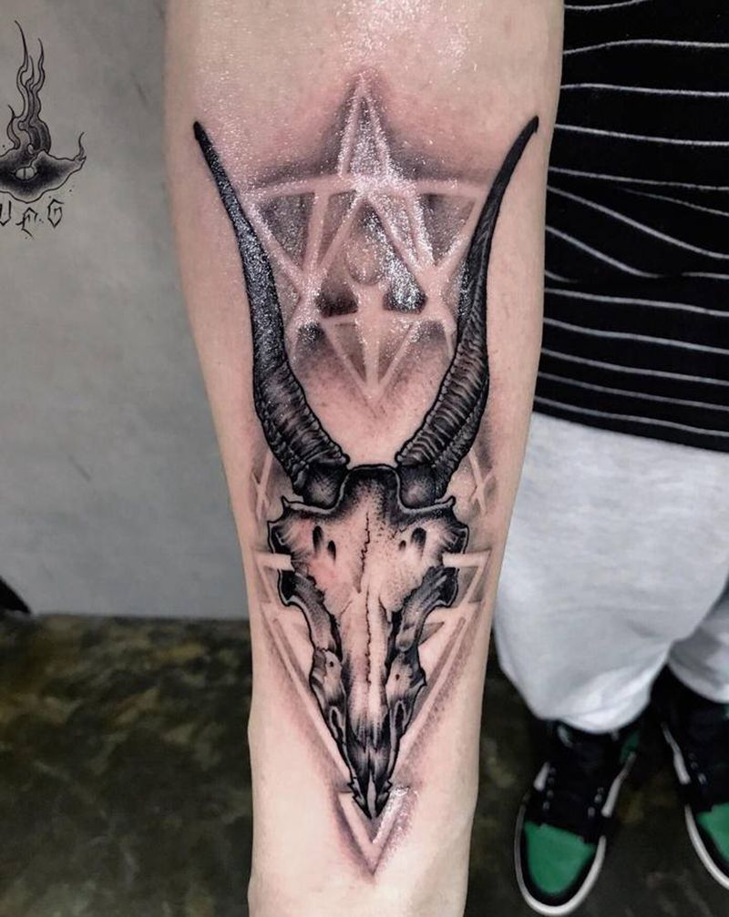 羊骨头纹身图片_手部纹身图案