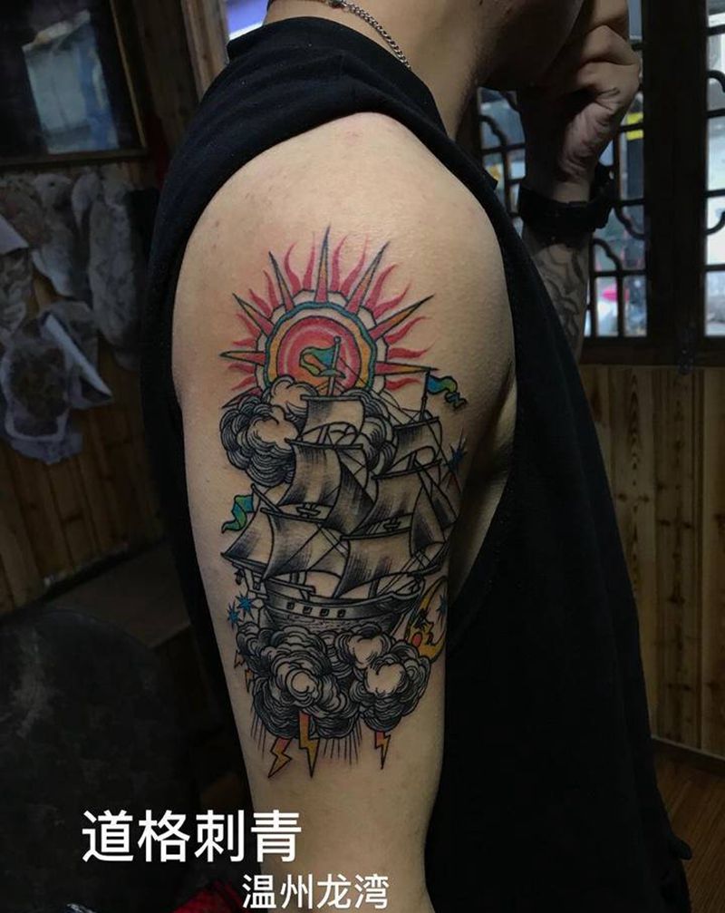 帆船纹身图片_手臂Old School纹身图案