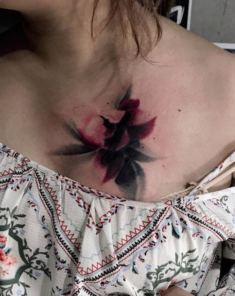 遮盖纹身图片_胸部纹身图案