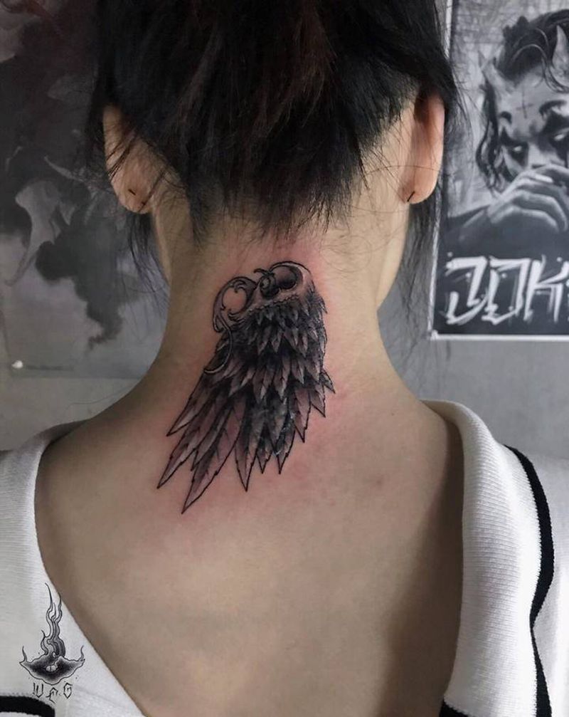 遮盖纹身图片_颈部纹身图案