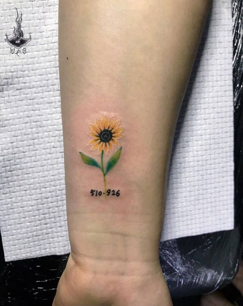 向日葵纹身图片_手部纹身图案