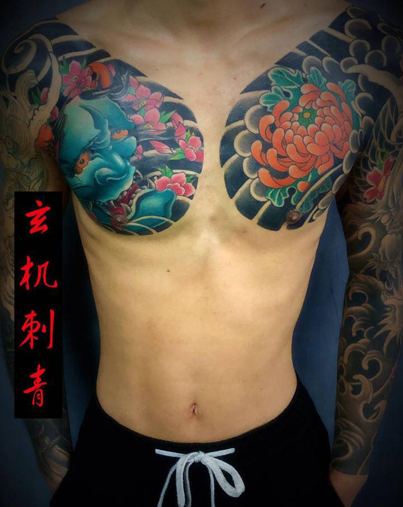 半胛纹身图片_胸部老传统新传统般若菊花纹身图案