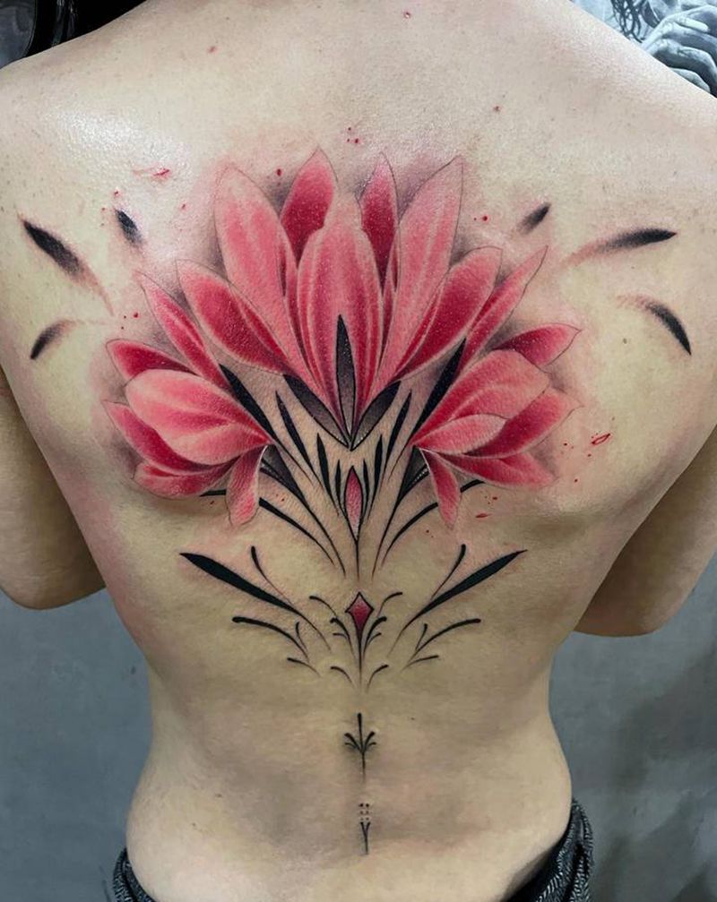 水彩纹身图片_背部纹身图案