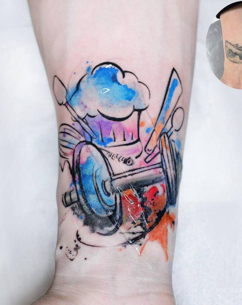 遮盖小海豚纹身图片_手臂水彩水墨纹身图案