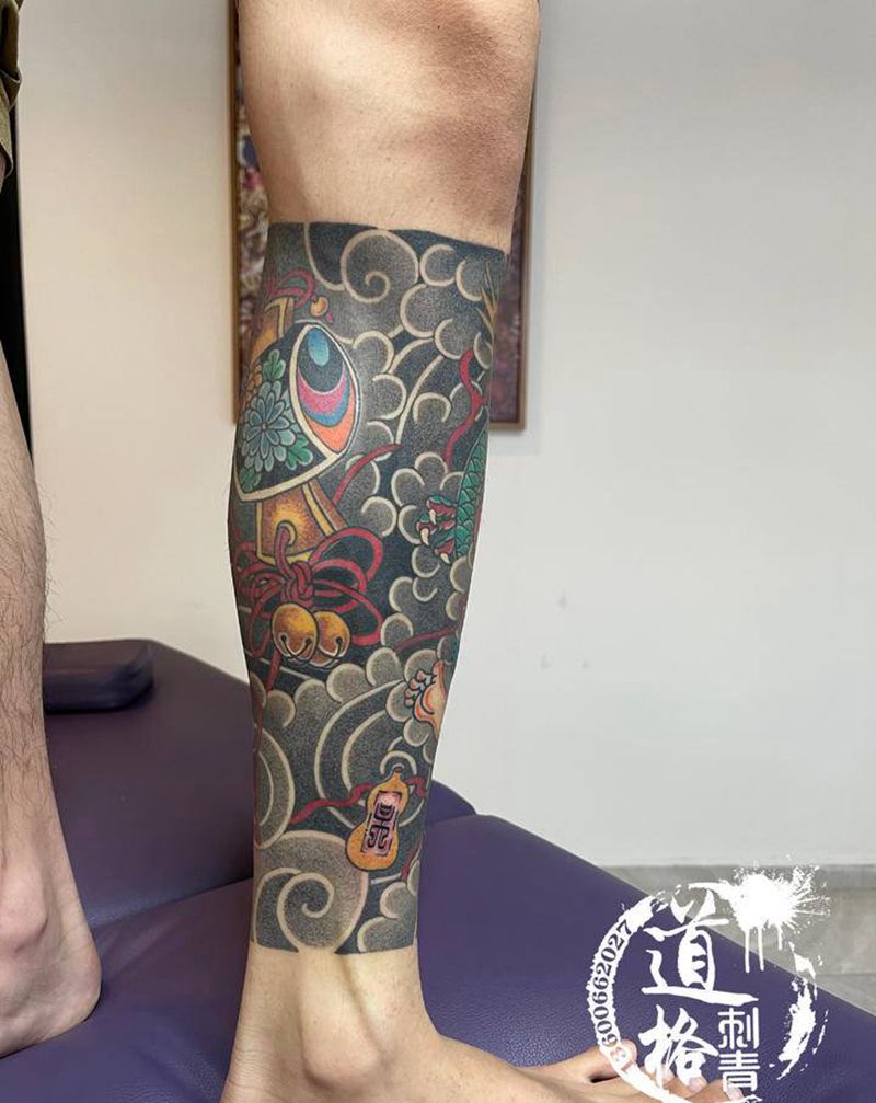 云龙九郎纹身图片_腿部老传统纹身图案