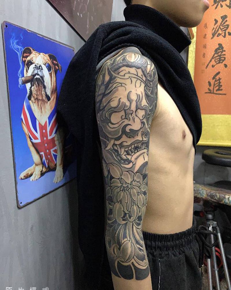 七分袖纹身图片_手臂老传统纹身图案