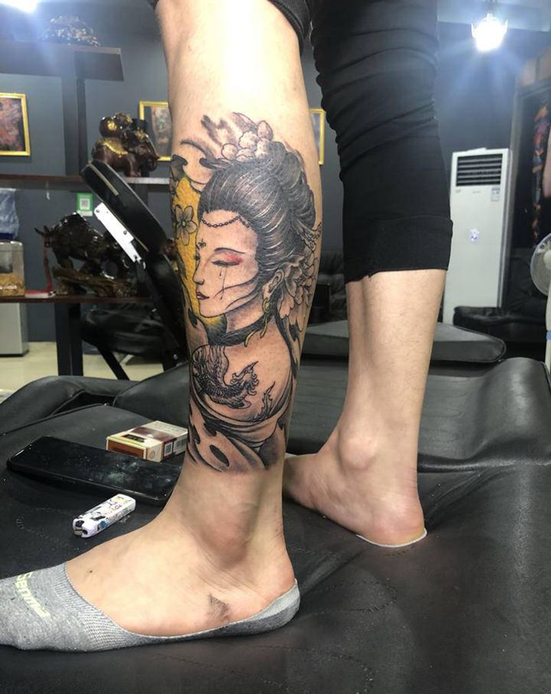 艺姬纹身图片_腿部纹身图案