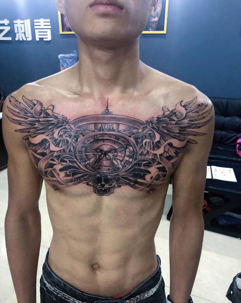 花胸纹身图片_胸部纹身图案