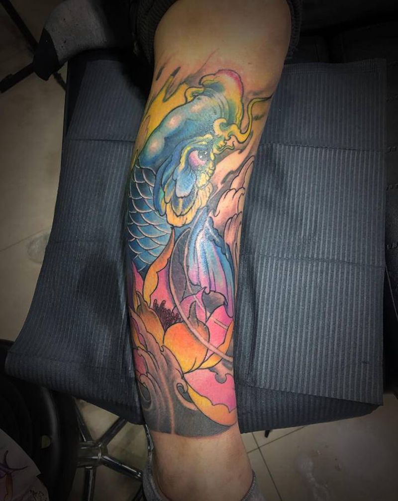 鲤鱼纹身图片_脚部新传统纹身图案