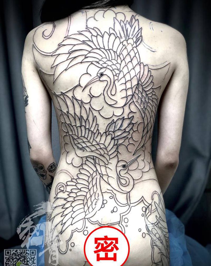 鹤各线。下次扩线做细节纹身图片_背部腰部老传统新传统纹身图案