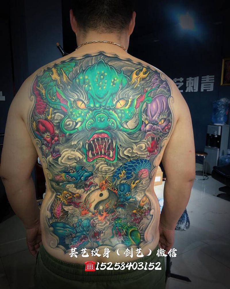 九龙纹身图片_背部新传统满背 九龙龙纹身图案