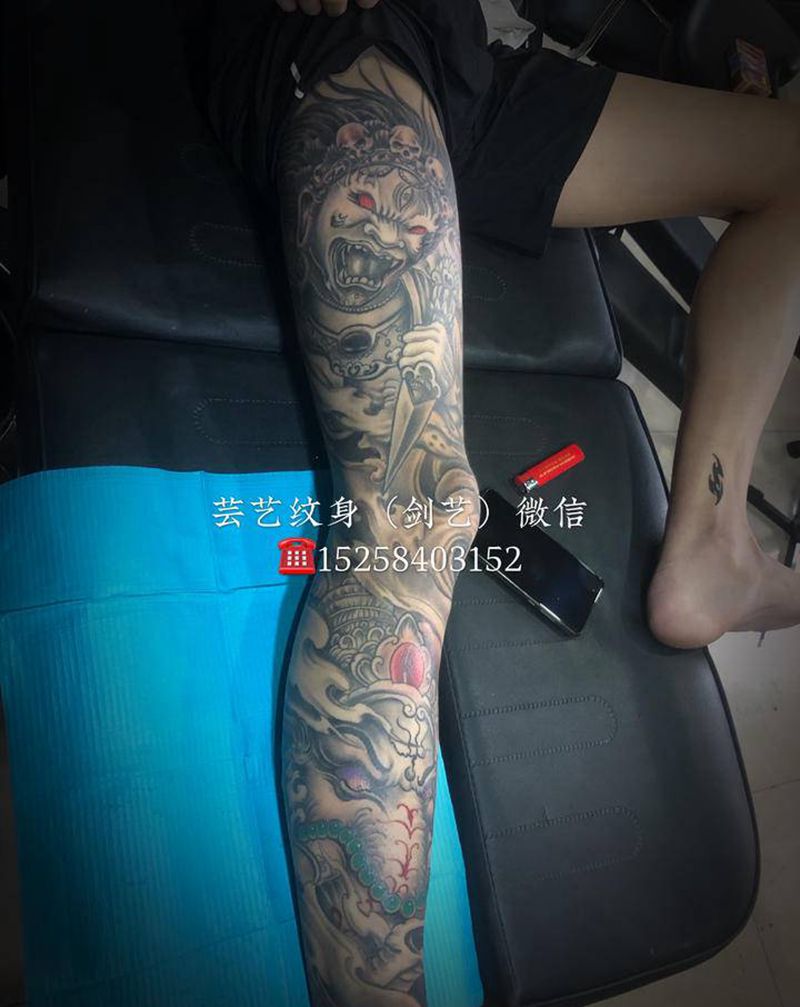 花腿纹身图片_腿部新传统象神大黑天纹身图案