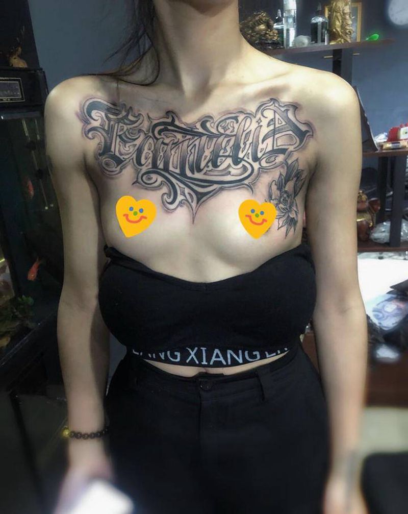 花胸纹身图片_花体字花体花胸纹身图案