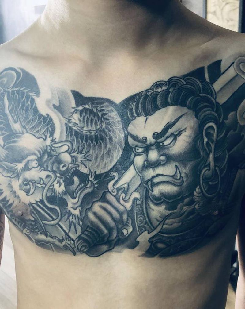 花胸纹身图片_胸部新传统纹身图案