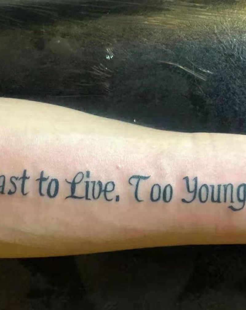 小英文一枚纹身图片_手臂纹身图案