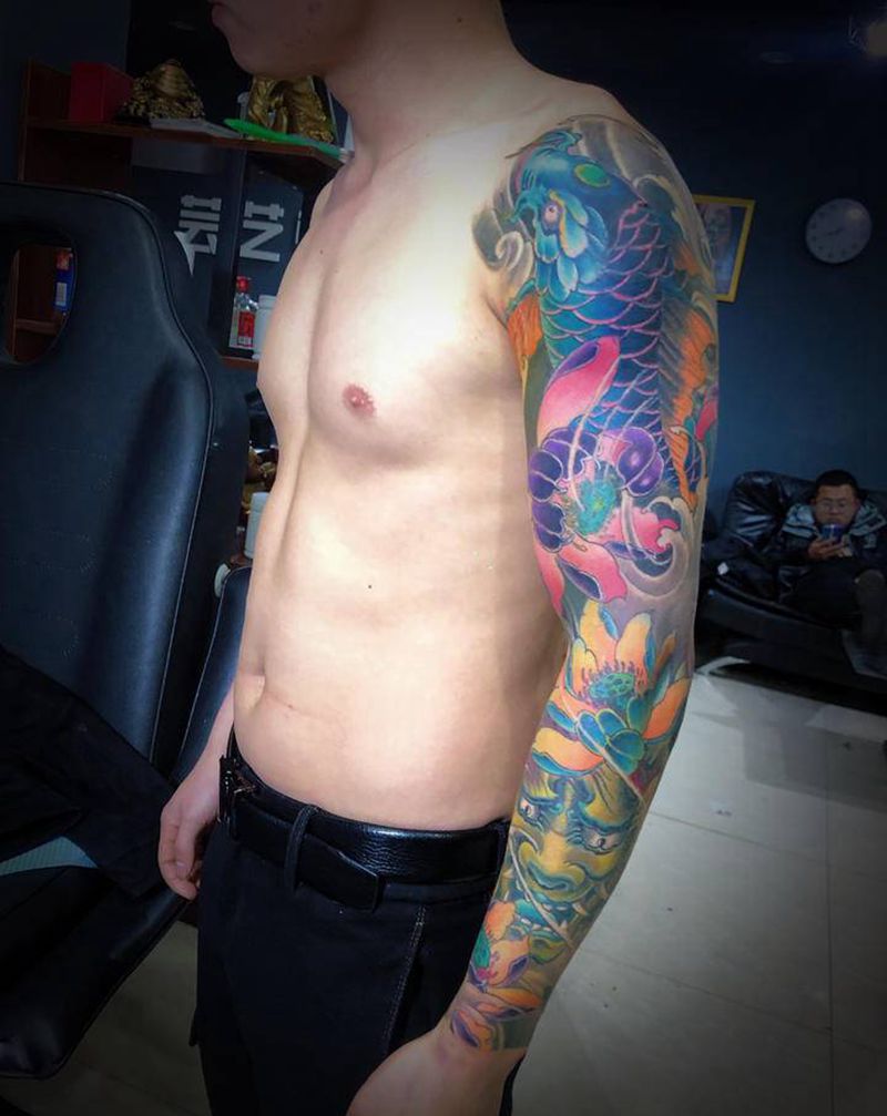 花臂纹身图片_新传统花臂纹身图案